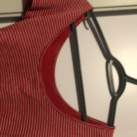 Forever 21 crop top off the shoulder shirt. Red and white strips - Picture 3 of 3